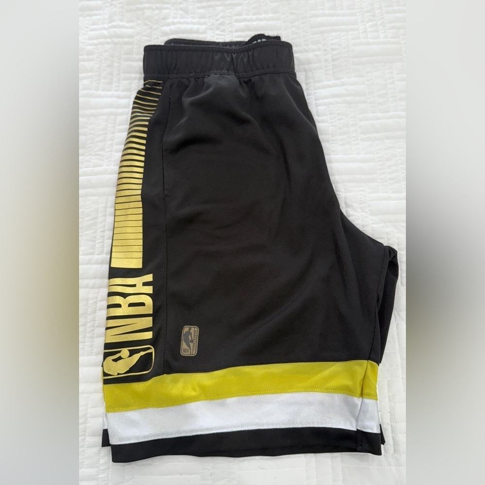 NBA Basketball Shorts Black Gold Trim Men's‎ Large Athletic Gym Workout